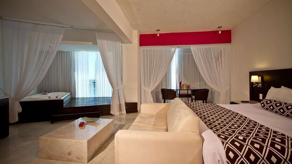 Park Royal 3*